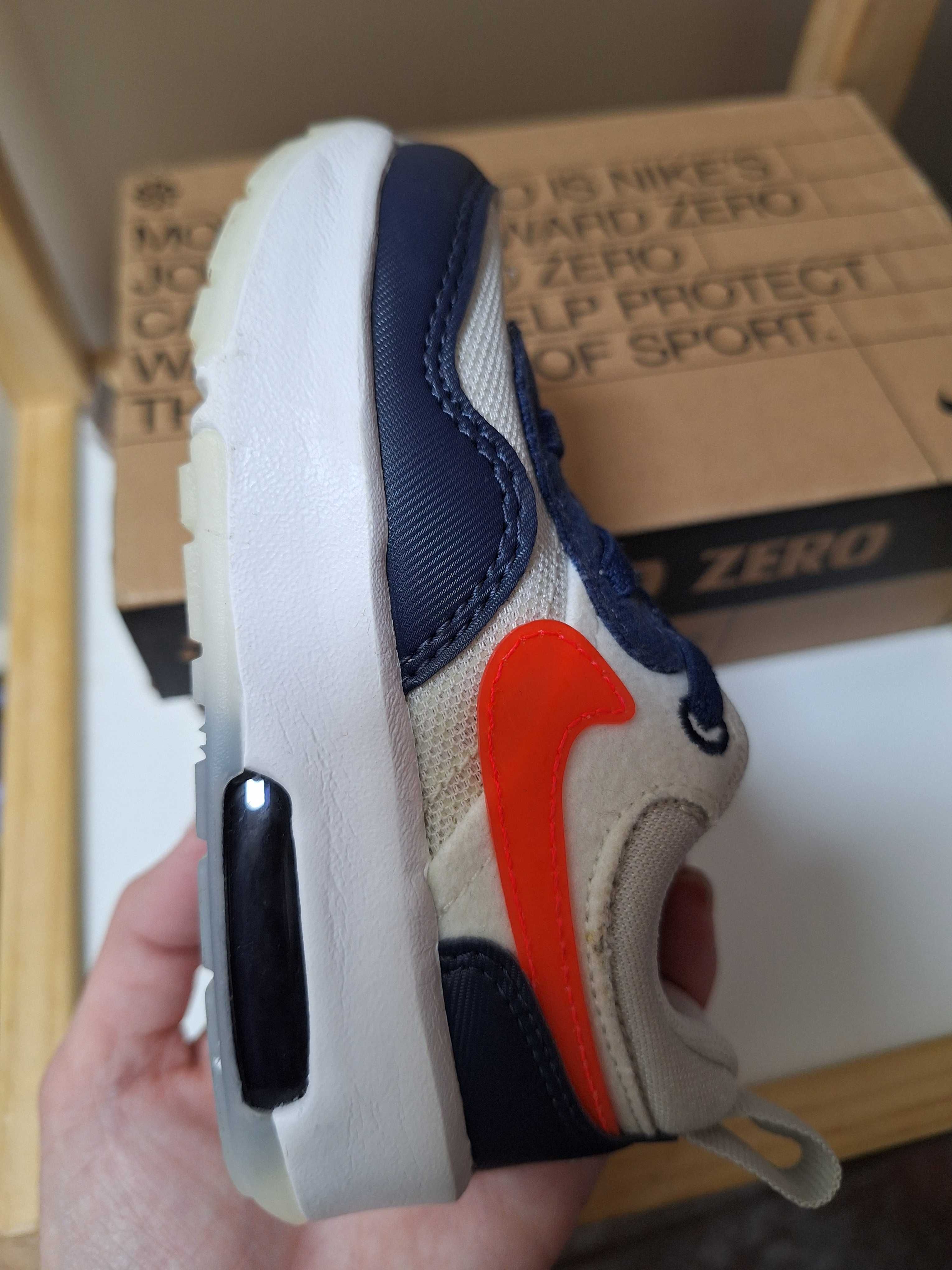 Бебешки маратонки Nike