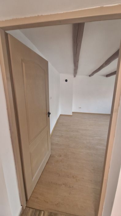 Casa 3 camere renovata