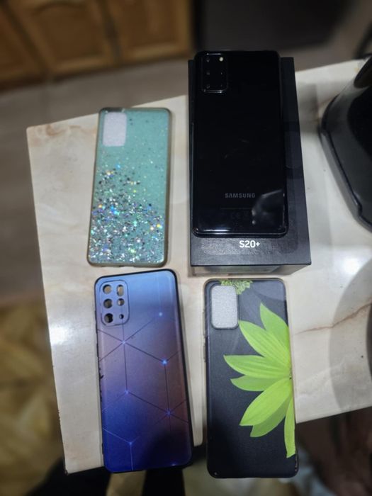 Samsung  S20 plus