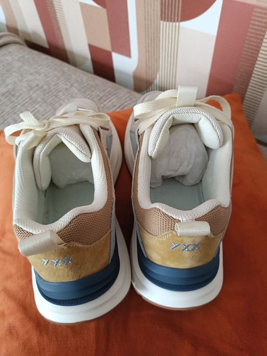 Adidasi nr 41  GRYXX