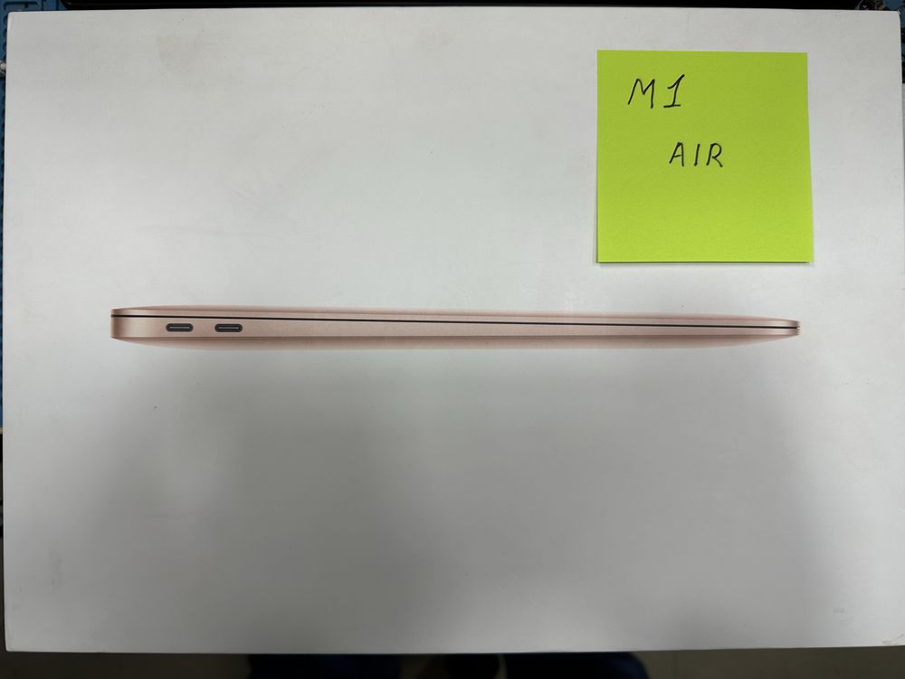 Macbook Air M1/8/256/full box/ideal