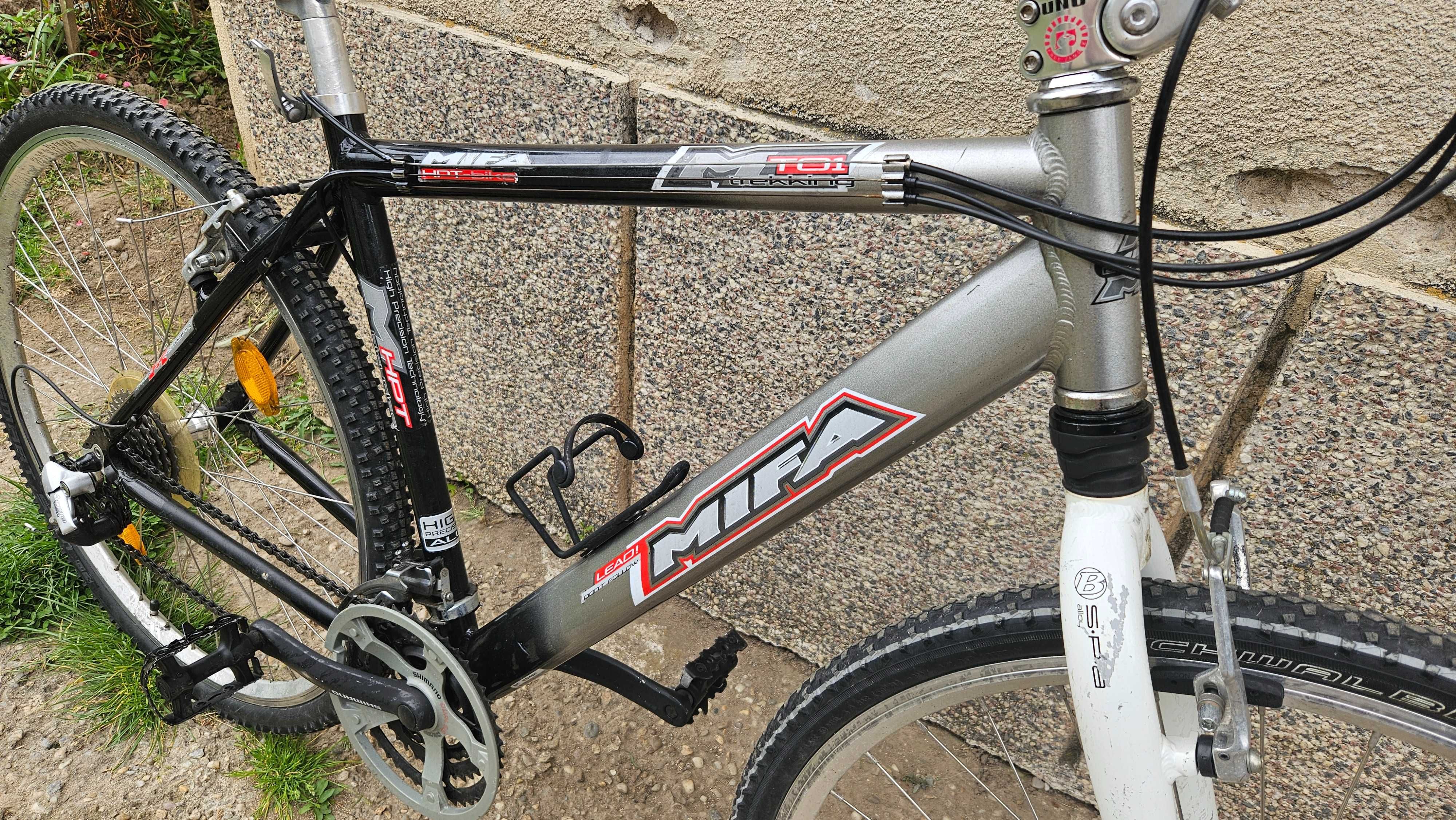 Bicicleta trekking Mifa, 28 inchi, Aluminiu,cadru L, secv. Shimano 8x3