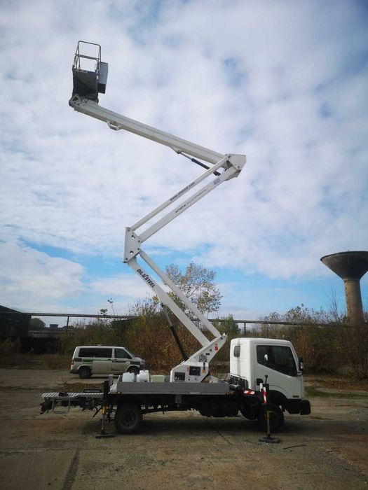 Inchiriere excavator, buldoexcavator si alte utilaje cu operator