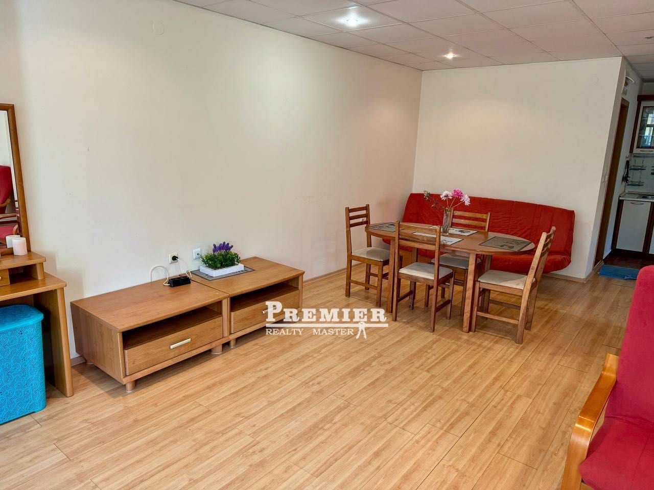 Продава се Двустаен апартамент в к.к. Елените - 73 кв.м за 864 €/кв.м - Снимка #4