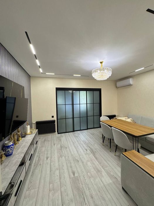 Срочно! Квартира на Ц6-Корзинка 2*3/2/9 общ пл 65м  Отдельный вход