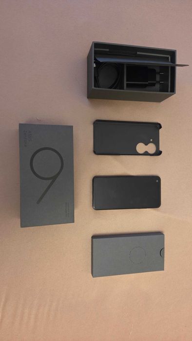 Asus Zenfone 9 8GB RAM,  128GB памет