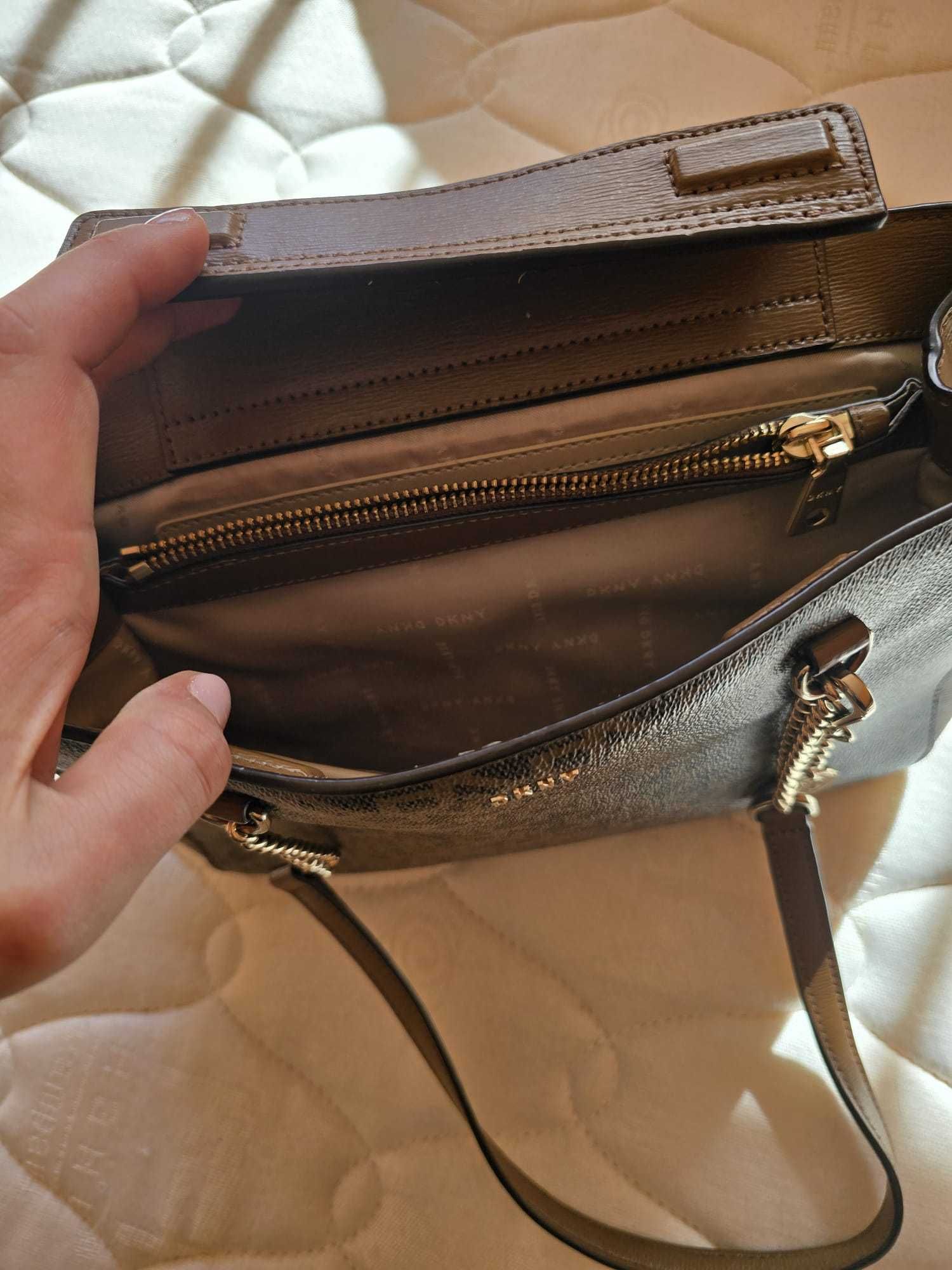 Дамска чанта DKNY