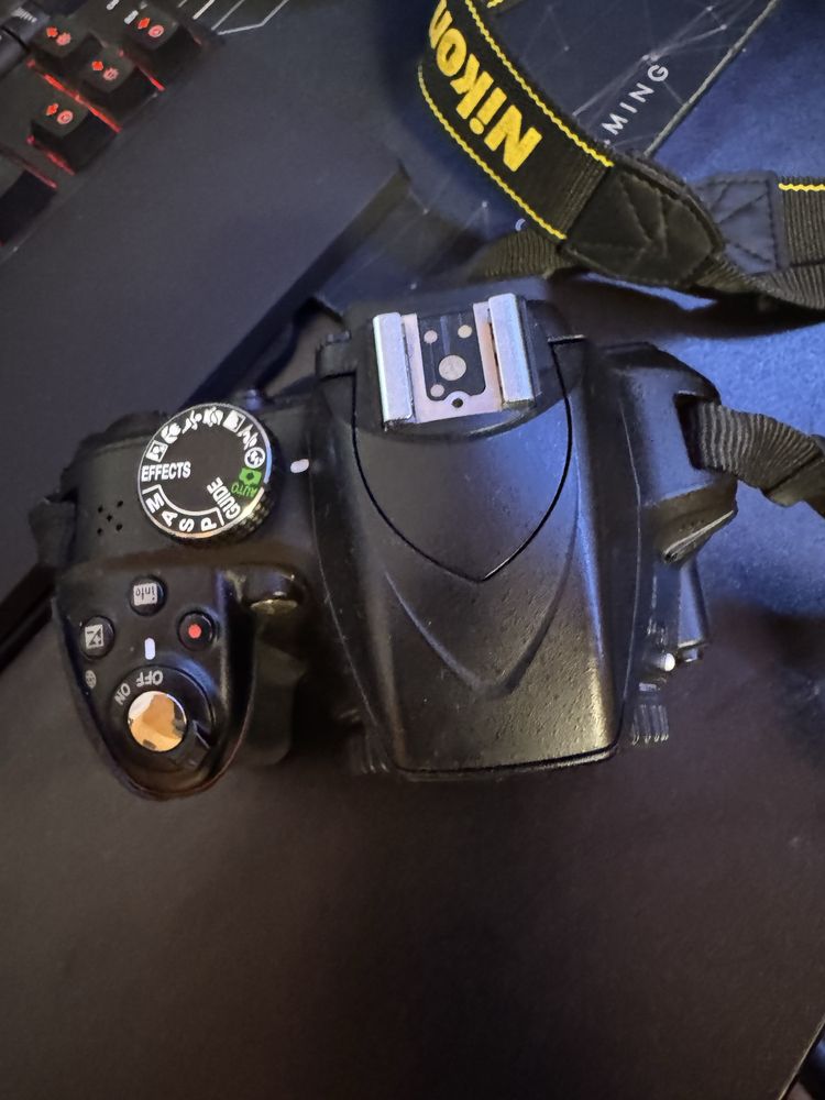Nikon D3300 impecabil