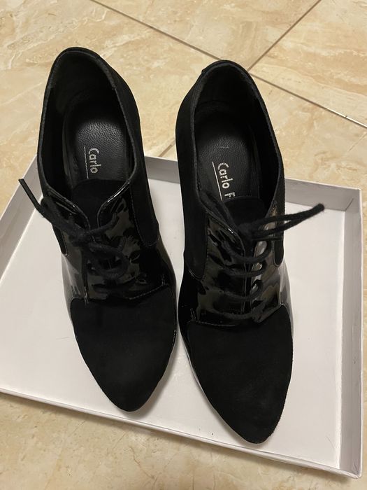 Обувки на ток с връзки