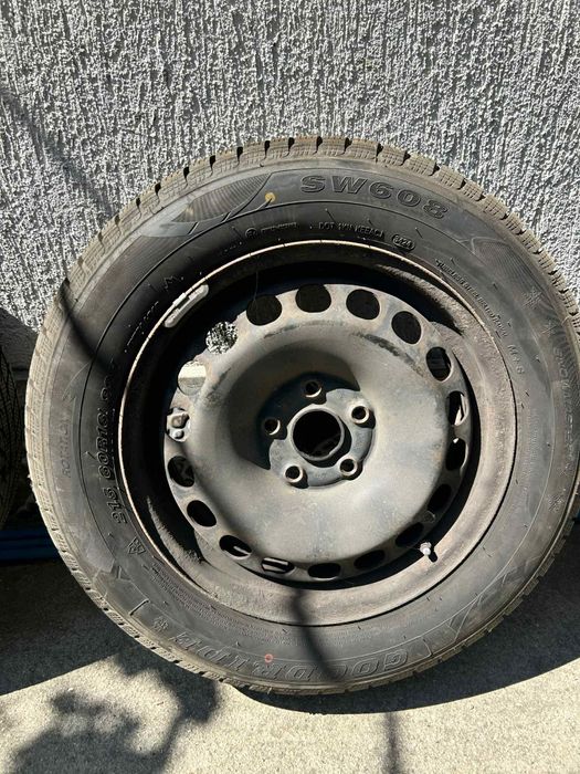 Джанти с гуми 215/60/16 DOT2024