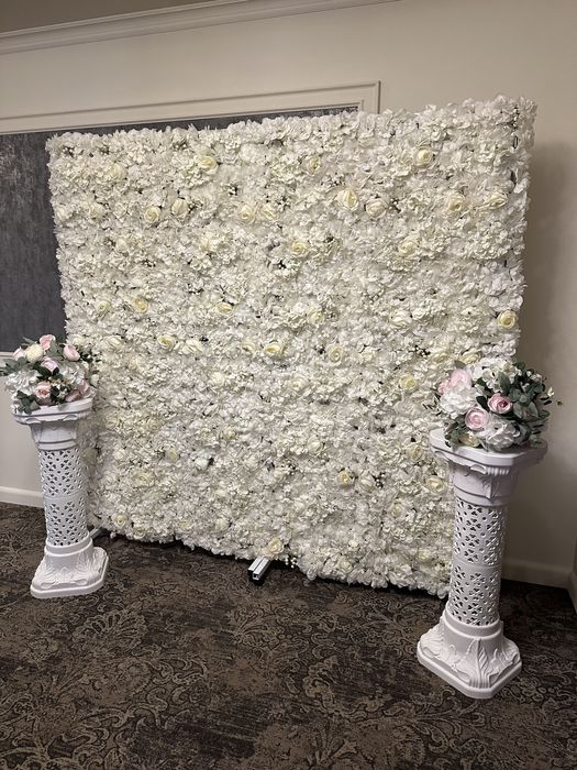 Inchiriez aranjament floral,panou floral pentru nunta,botez,zi nastere