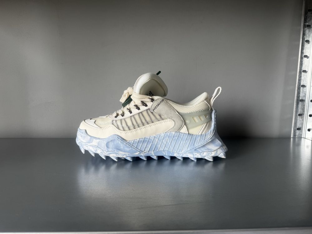 OFF WHITE / различни модели