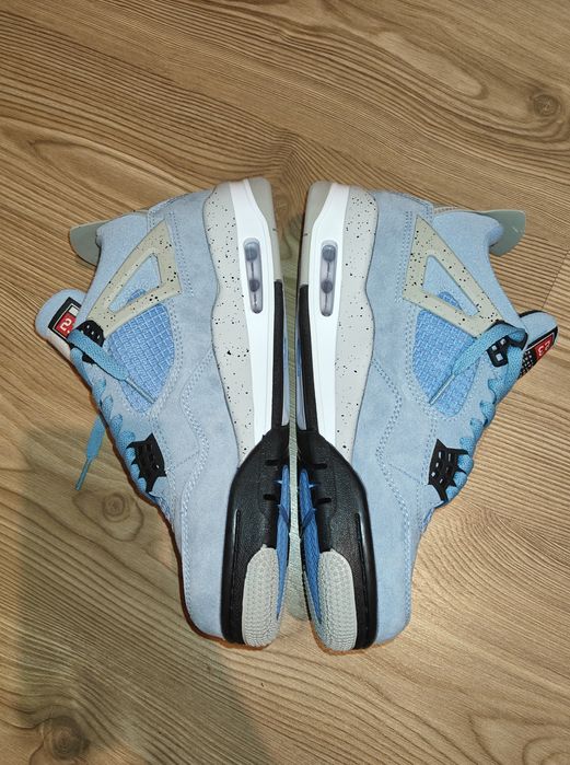 Jordan 4 University Blue