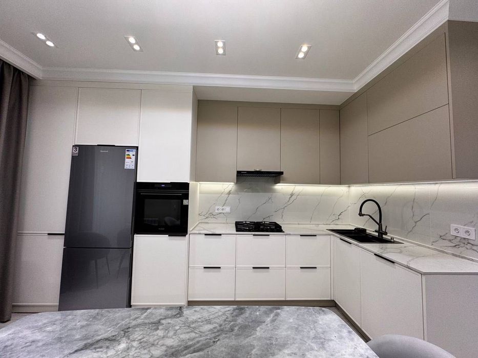 NRG Mirzo-Ulugbek Продается 3 комнатная квартира ремонт ул.Сайрам