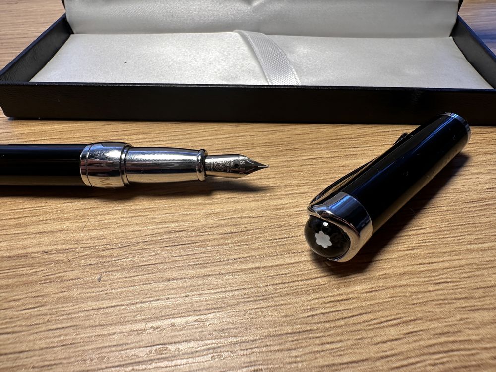 Stilou Mont Blanc negru, fountain pen, rezerva/cerneala