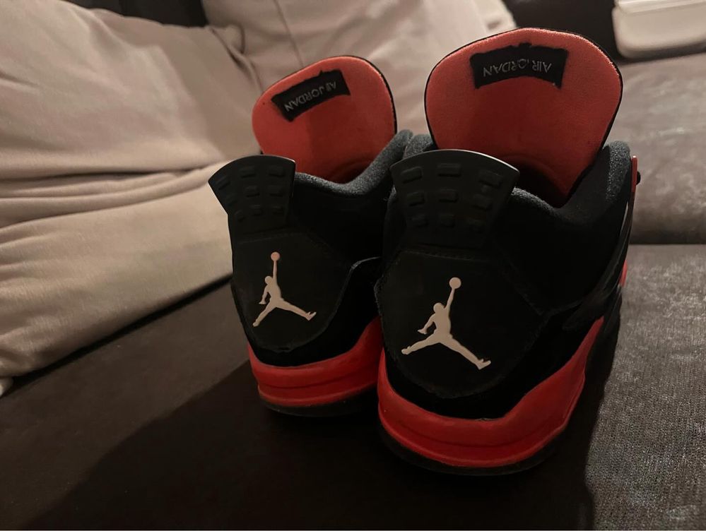 Jordan 4 Red Thunder