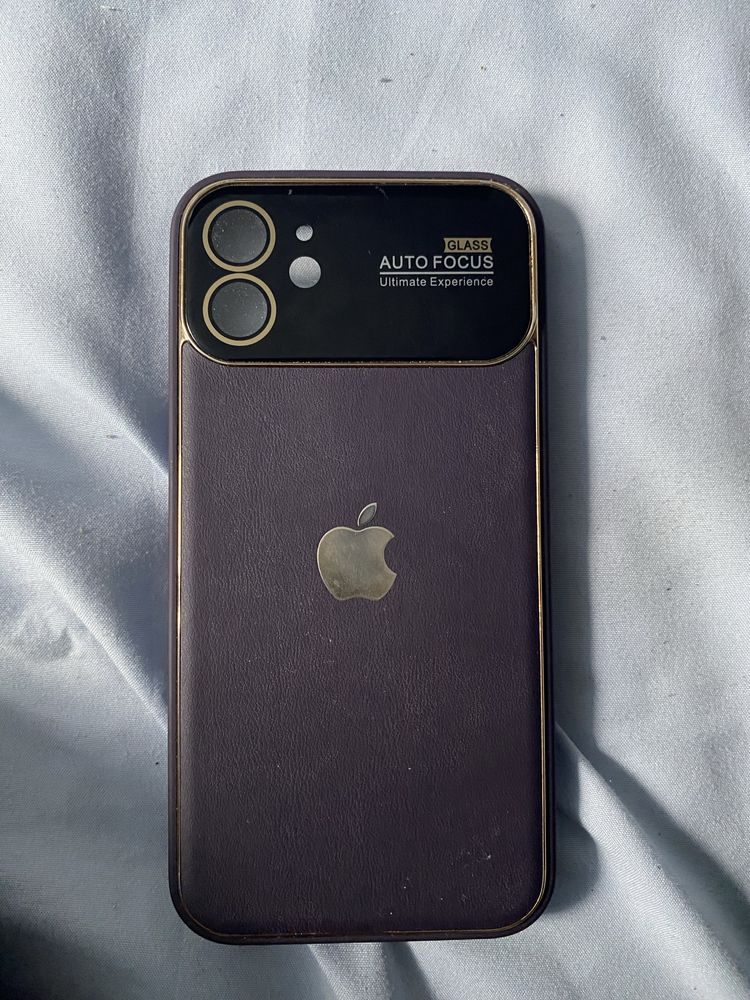 Чехлы на Iphone 12
