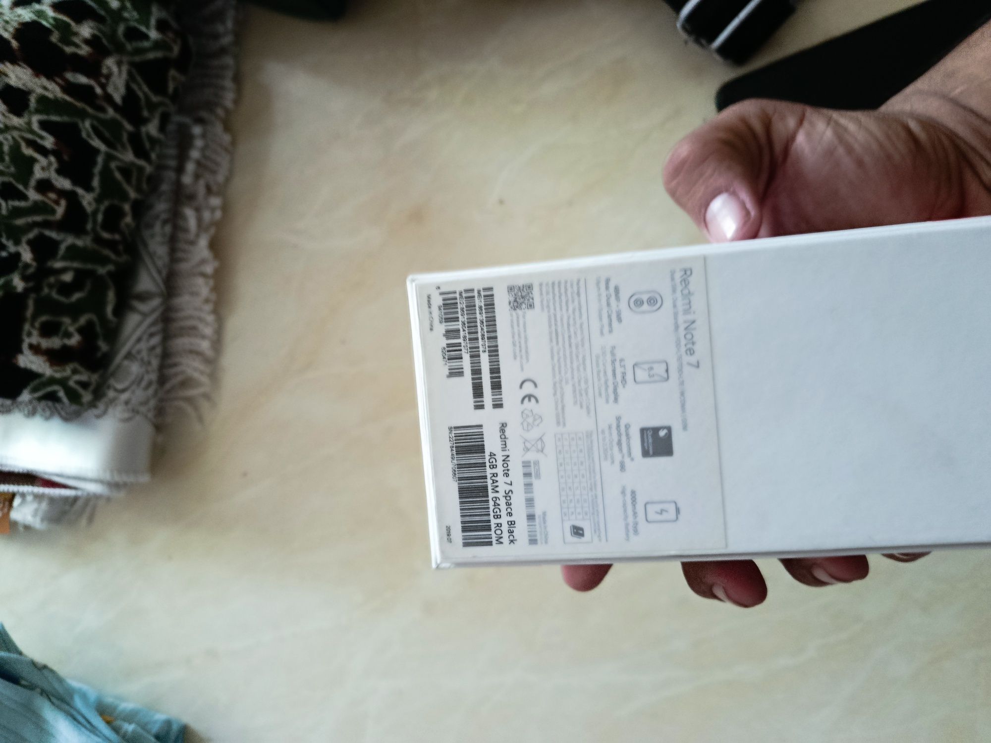 Redmi telefoni sotiladi