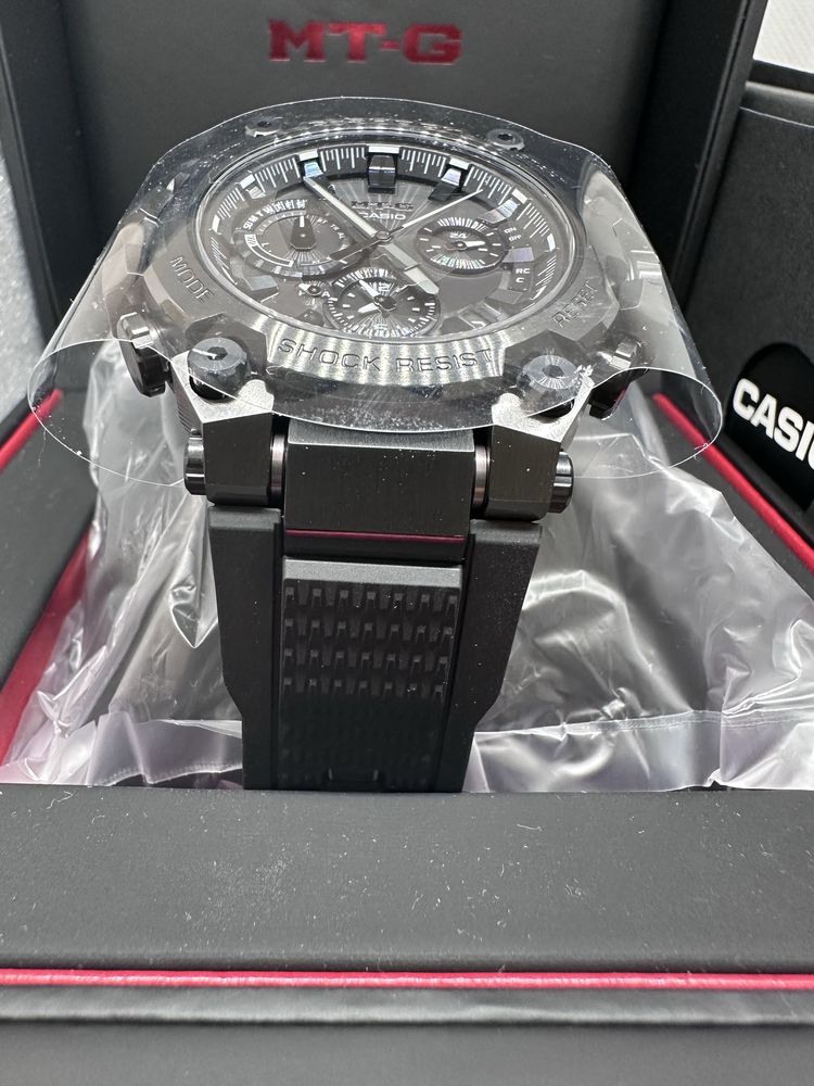 *Чисто Нов* Casio G-Shock MTG-B3000-1B *Triple Black*