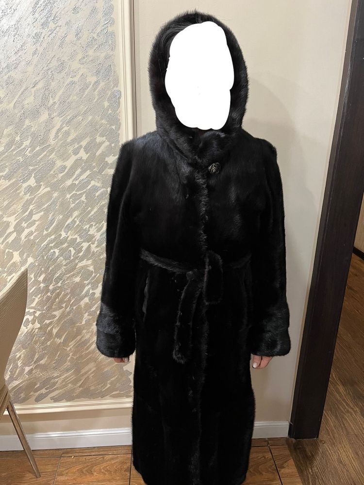 Продам шубу норковую