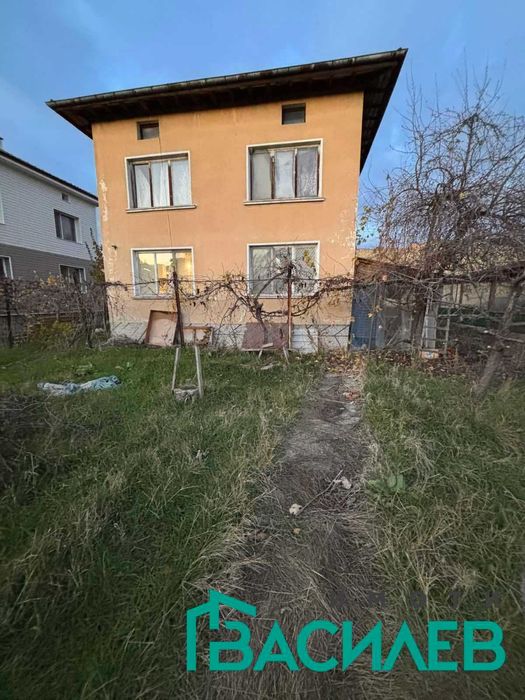 Продава КЪЩА област София, гр. Сливница