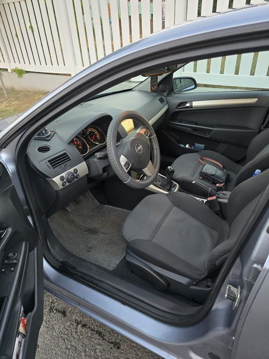 Opel Astra H 1.7