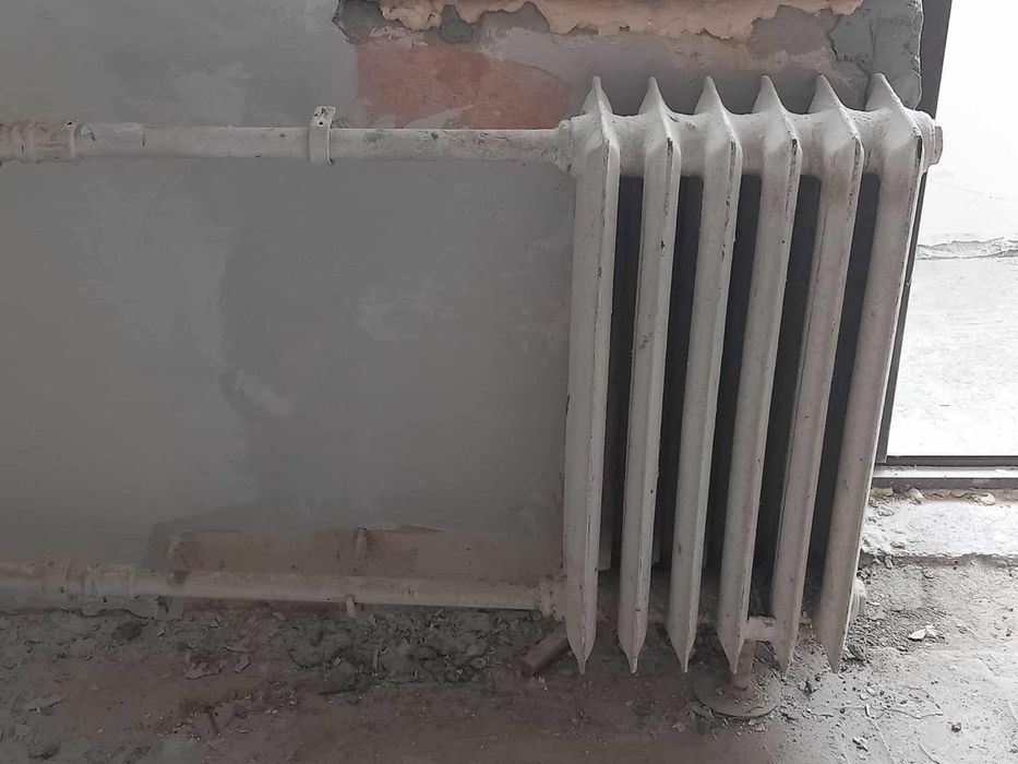 Продавам чугунени радиатори