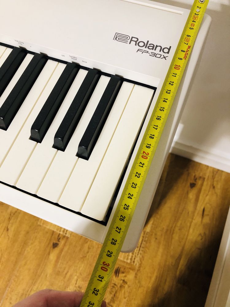 Продам интерьерное пианино Roland FP30X, педали, стойка  Roland