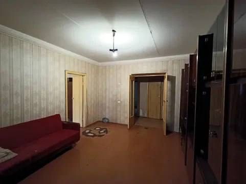 ЦУM 3/2/4 кирпич 2/6-балконоm Срочно 74m*2