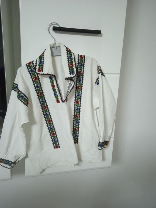 Cămăși tradiționale pentru copii de 2.3 ani și 4.5 ani