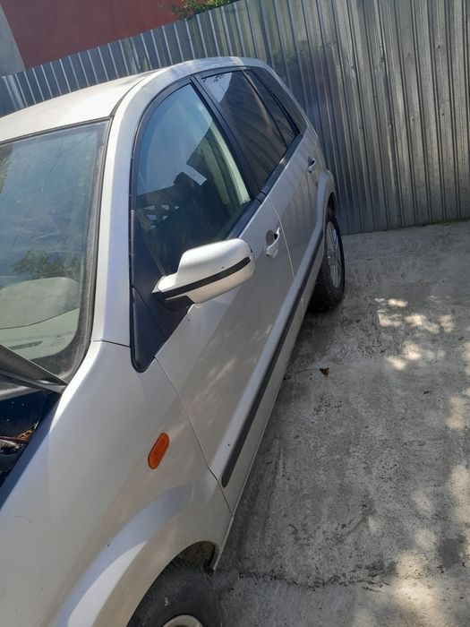 Vând motor Opel Astra h 1,7dth 101cv  pentru piese