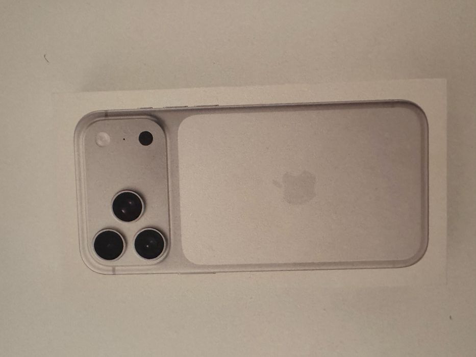 Iphone 17 pro max 512 gb silver ,. Sigilat