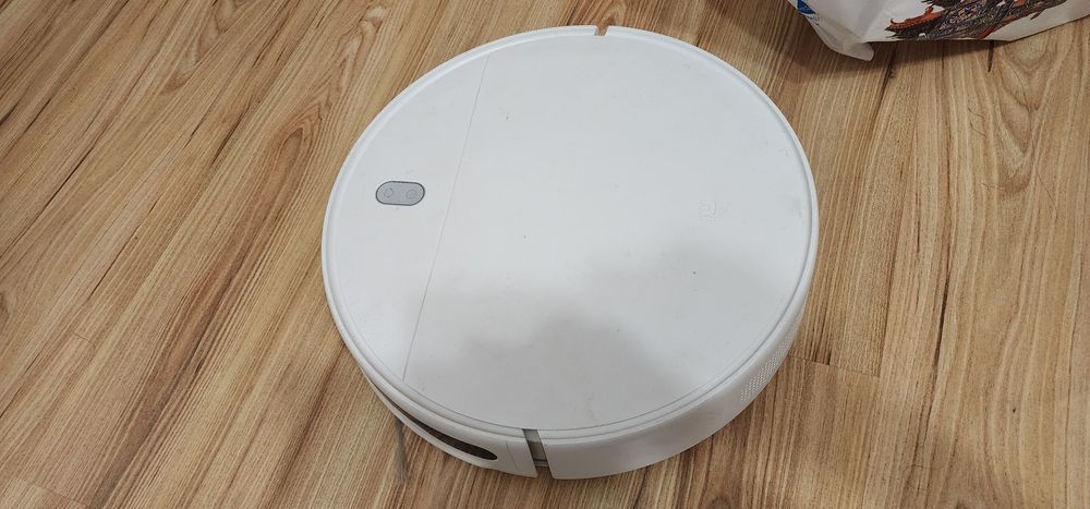 Asipirator Xiaomi Mi Robot Vacuum-Mop Essential DEFECT