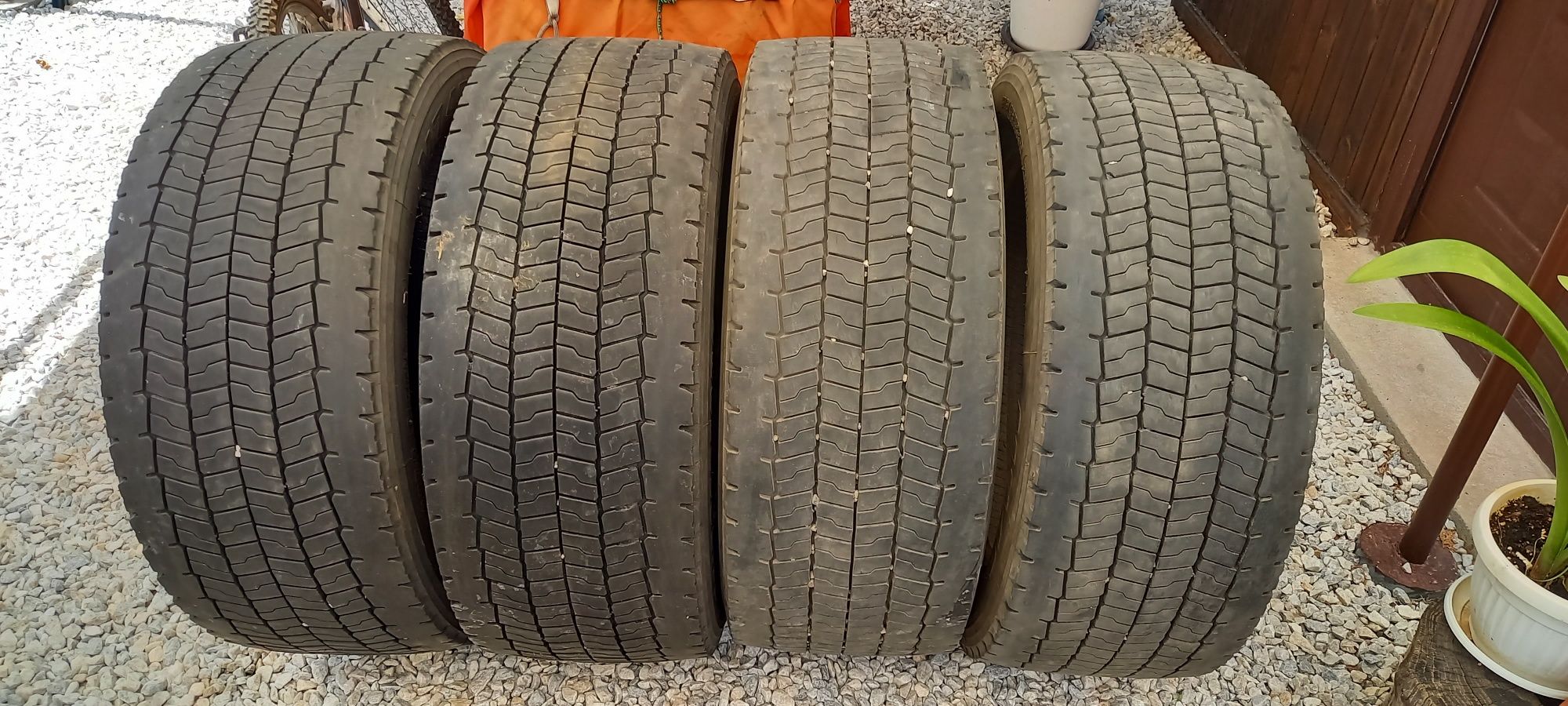 Гуми за камион 315-45-22.5 Bridgestone