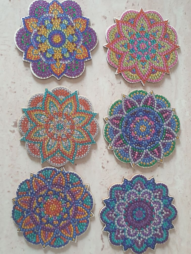 Set 6 suporturi ptr pahare ,lucrate cu diamante artificiale 5D