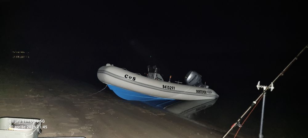 Barca Novurania mx 430 Rib