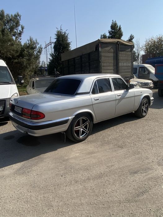 volga 31105 sotiladi