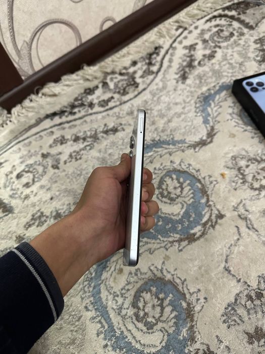 Redmi 12 12/256gb sotiladi