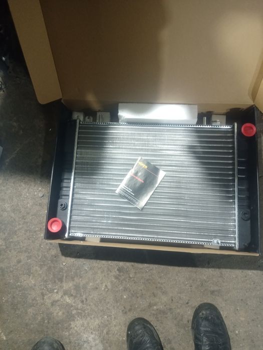 Продам радиатор Газель