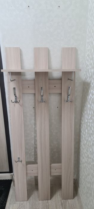 Продам Панель-вешалка срочно
