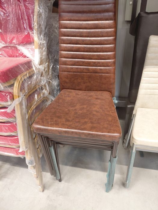 Vand scaune local,evenimente