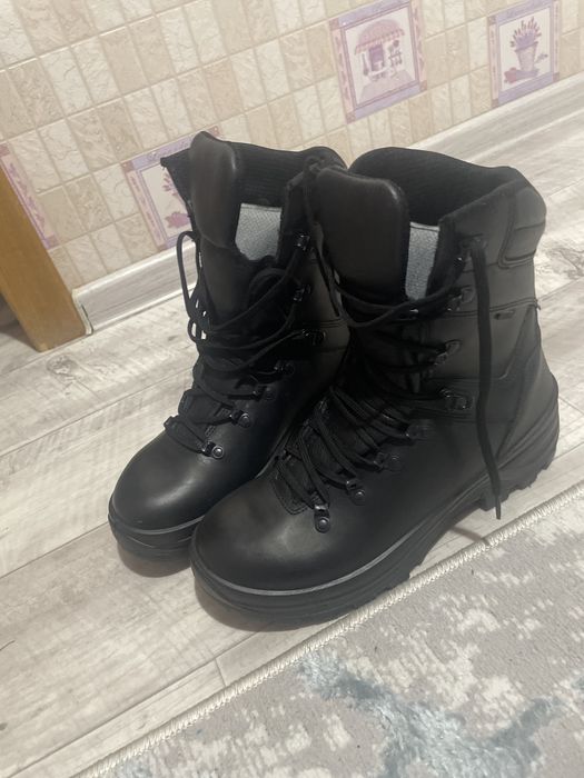 Срочно продам бердцы  42