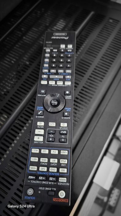 Sistem audio Pioneer VSX 930K 2 boxe Magnat, centru si subwoofer