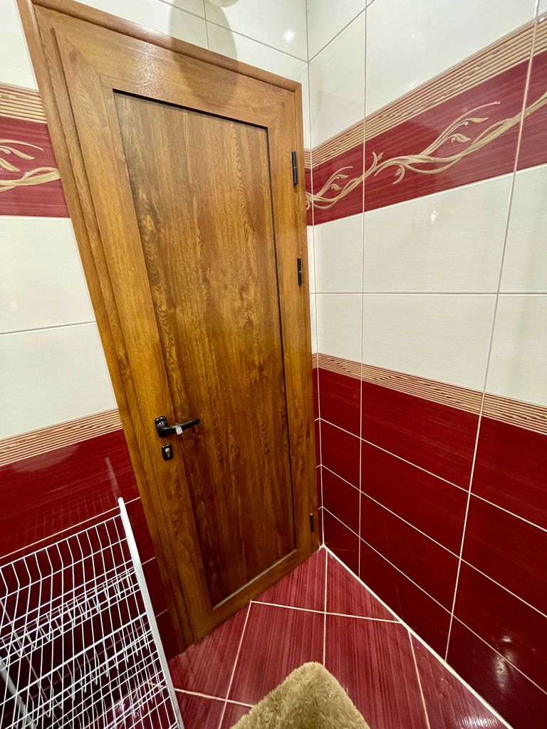 Дава се под наем Тристаен апартамент в Варна, Център - 87 кв.м за 714 € - Снимка #8