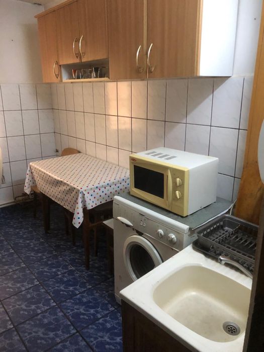Inchiriez apartament mobilat in Vatra Dornei