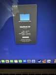 Vand Macbook Air 13” M2 (2022)