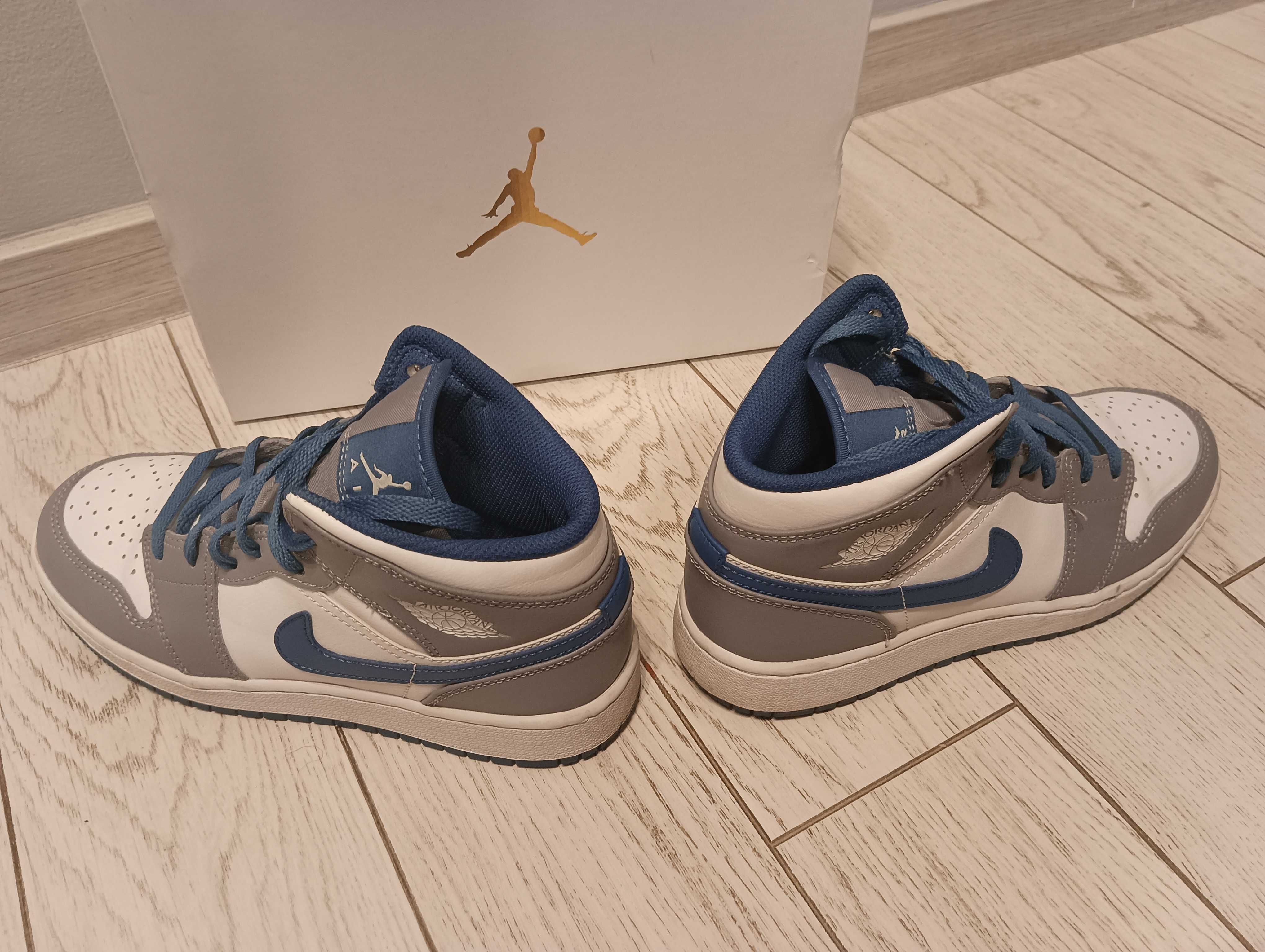 Nike Jordan men 38