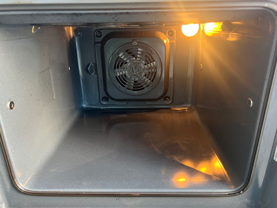 AEG-Electrolux -74 л,инокс,фурна за вграждане с котлони,мод.Е33512