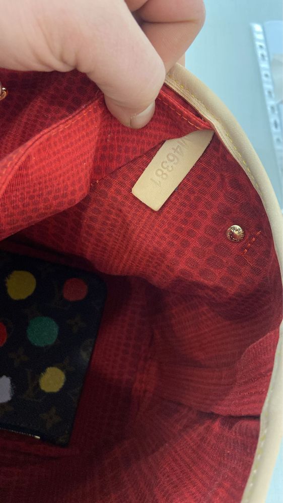 Geanta Louis Vuitton piele naturală ediție limitată