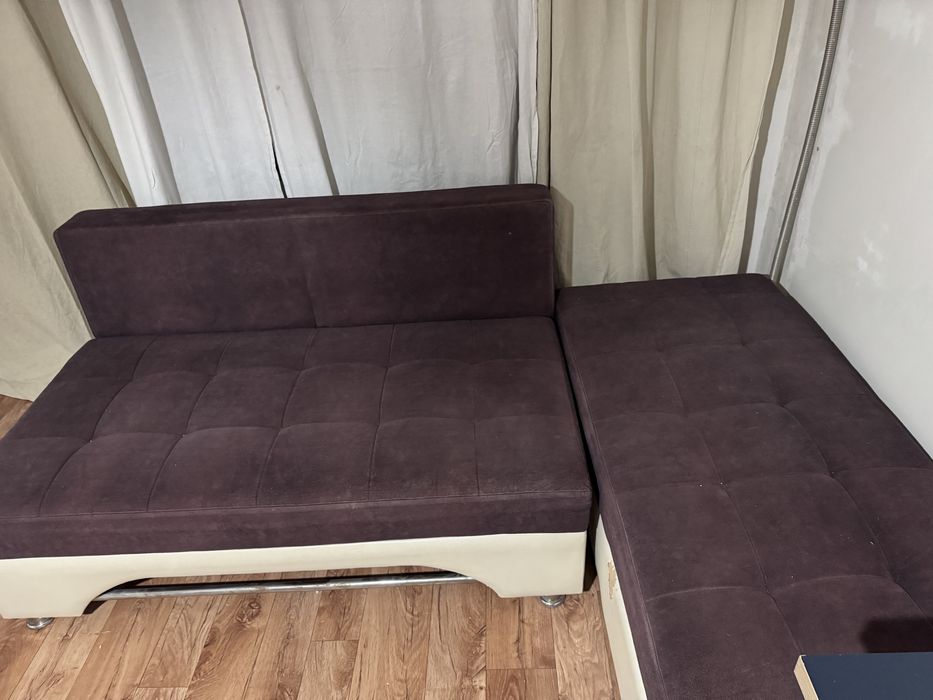 Продам диван угловой